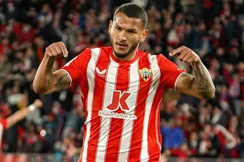 بديل جيوكيريس؟.. سبورتنج لشبونة يقترب من مهاجم ألميريا